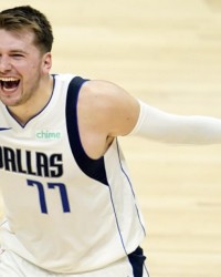  东契奇爆砍40分 独行侠横扫鹈鹕  