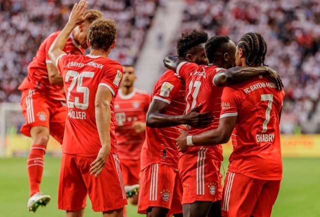  德甲揭幕战拜仁横扫对手展现卫冕气势  